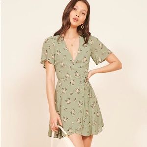 Reformation Adele dress sz S